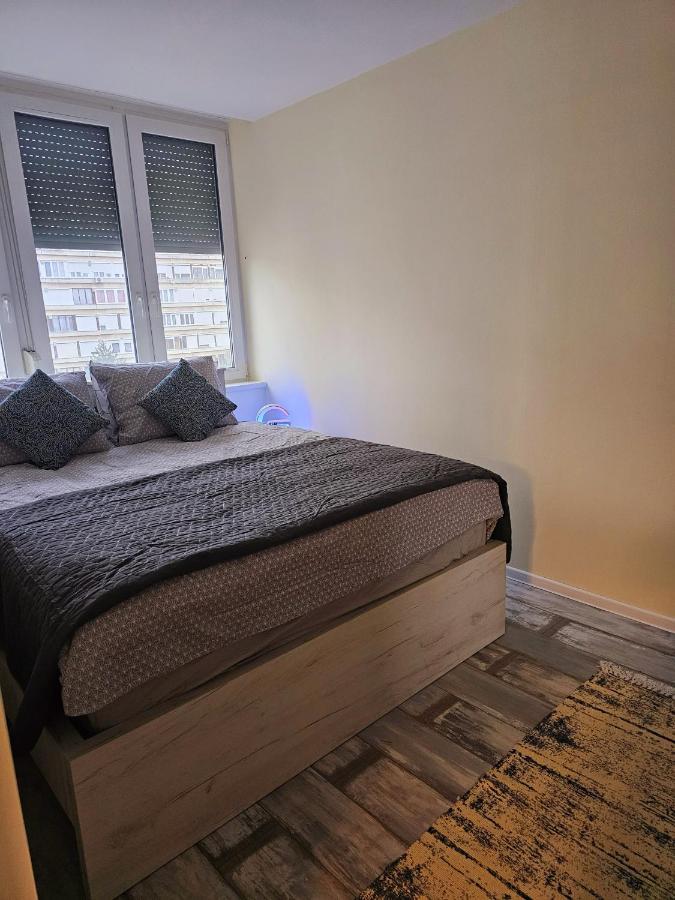 דירות Salgótarján Urban Loft מראה חיצוני תמונה